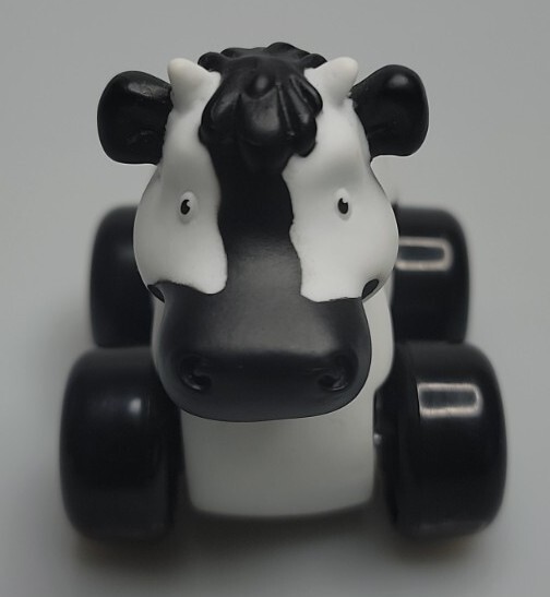 ERTL John Deere Replacement Cow on Wheels