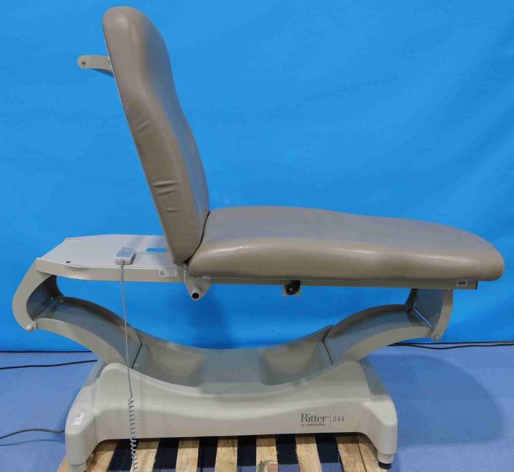 Midmark Ritter 244 Exam Table