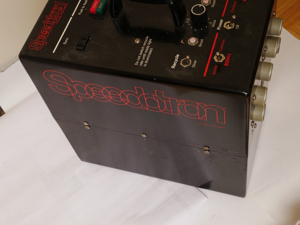 Speedotron strobe power pack 2403