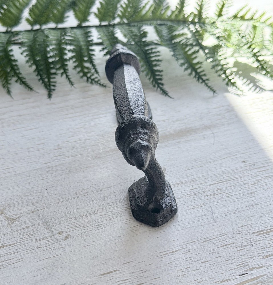 Rustic Cast Iron Barn Gate Pulls Vintage Style Drawer Handle Heavy Duty 2 Pack