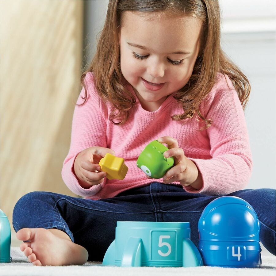 Learning Resources Nesting Space Surprise (ler6377)