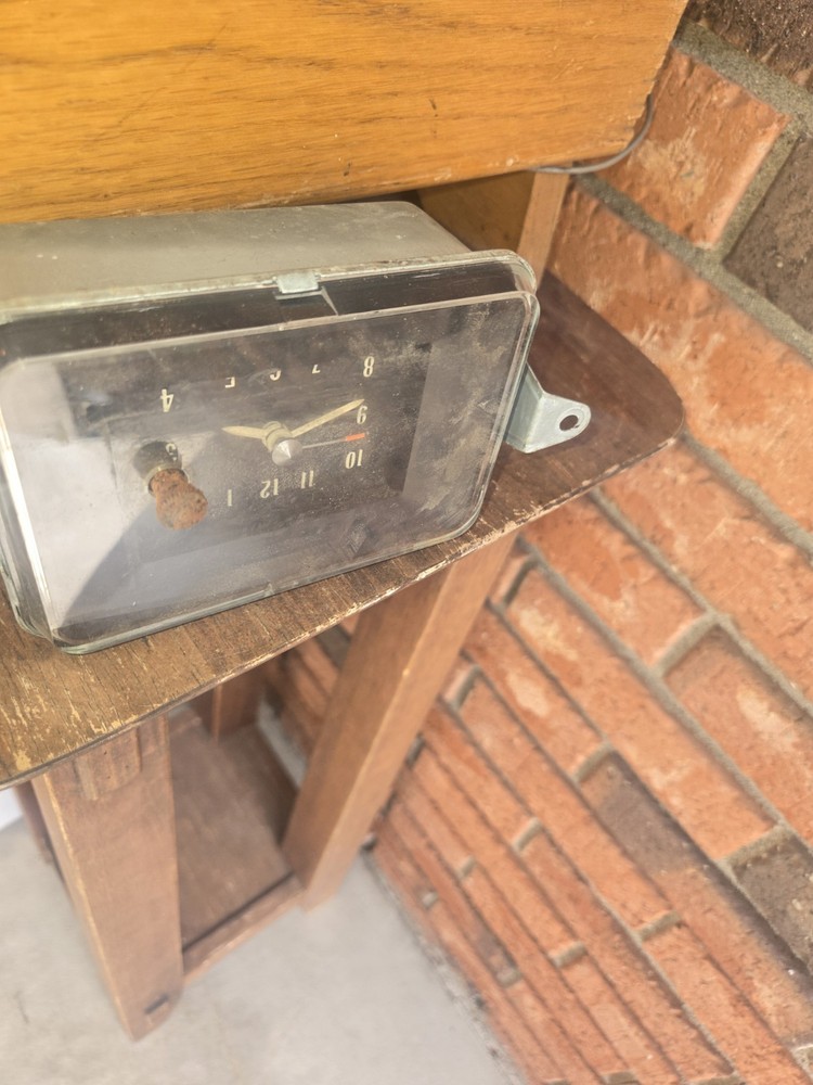 1971 71 72 73 Cadillac Clock Untested