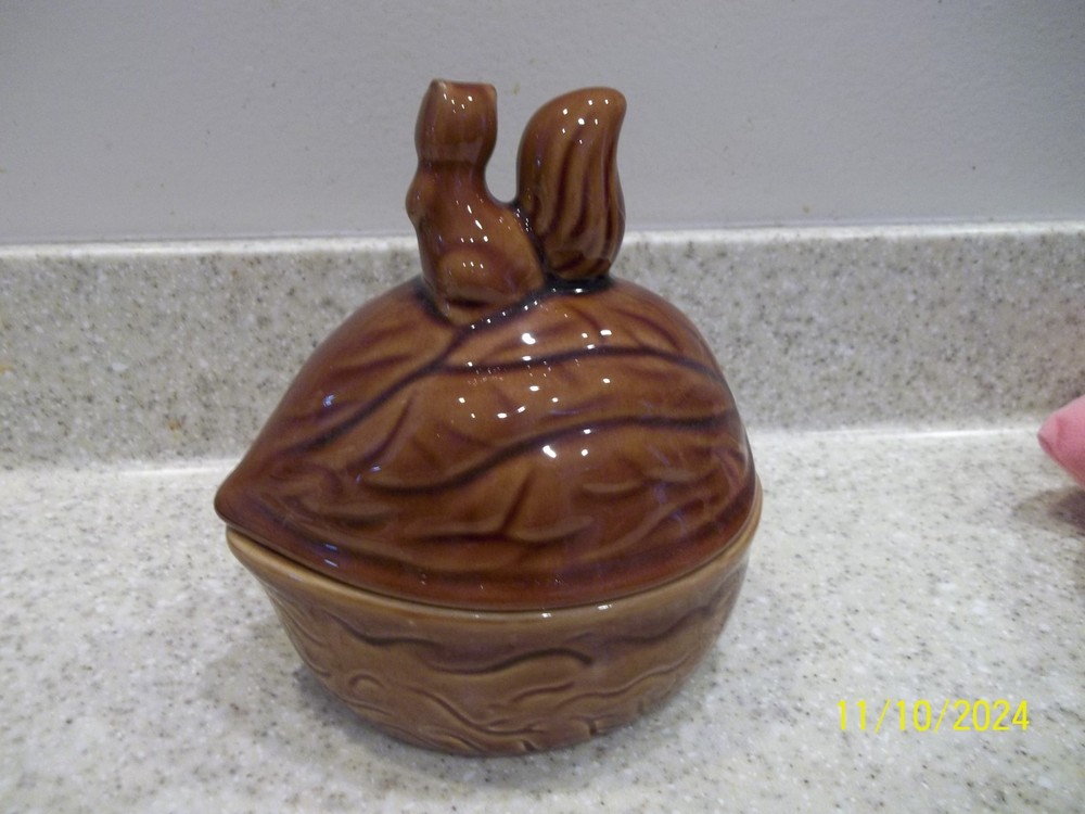 2 Pc. Ceramic Squirrel on Walnut Nut Candy Jar Walnuts Bowl Dish