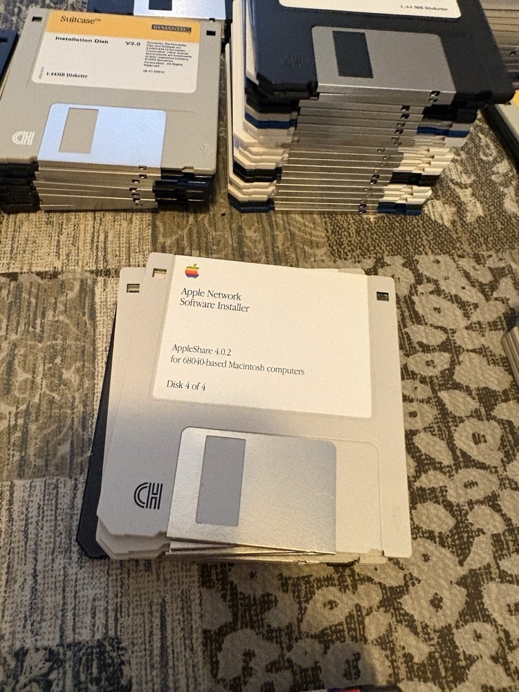 Apple HUGE Disk Lot () Mixed Software UNTESTED