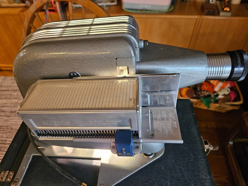 Vintage Brumberger Automatic 35mm Slide Changer Projector Model 1363