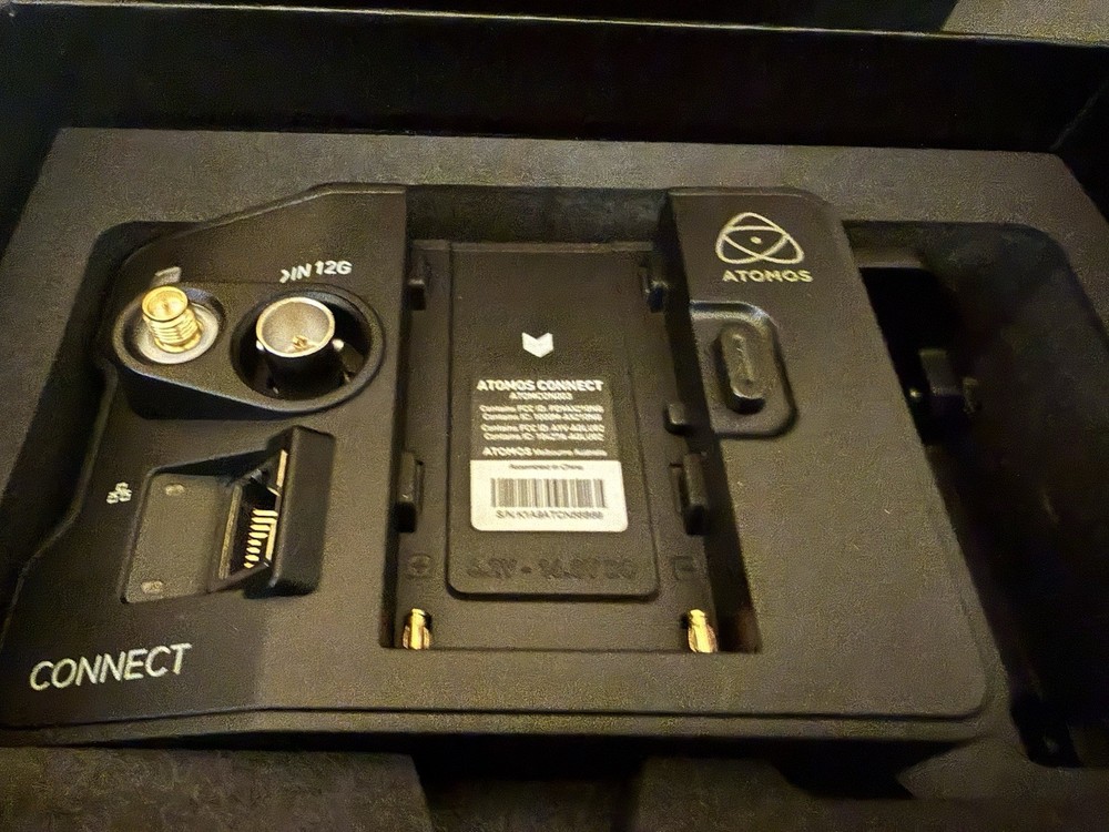 Atomos Ninja Ultra 5.2” Plus Atomos Connect