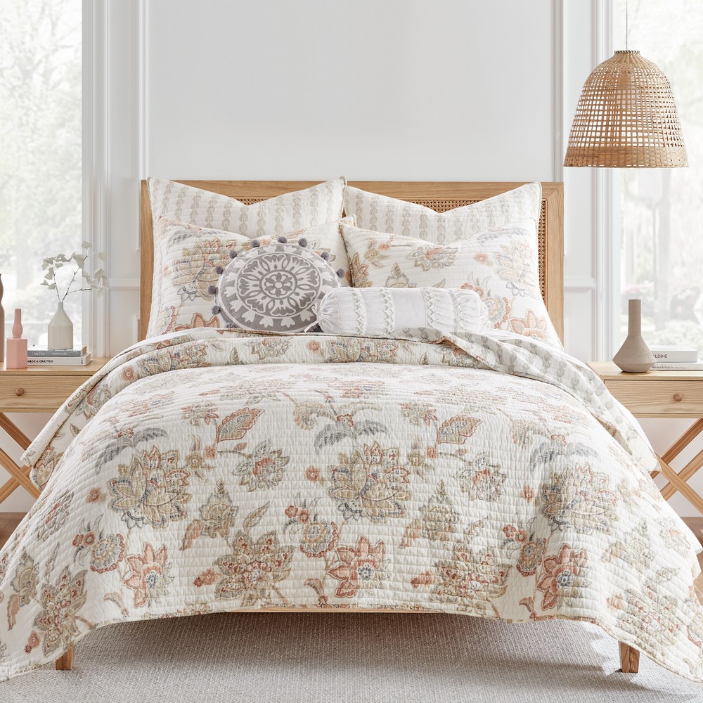 Selesta Blush Neckroll - Levtex Home