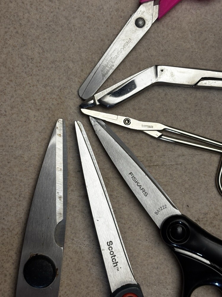 Scissors lot of 6