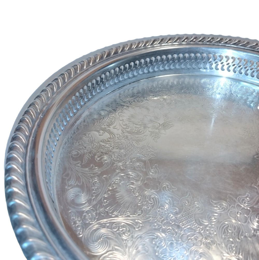 Wm Rogers #670 Silver Plate/Tray, 9 1/2" Round Embossed, Pierced Rim, Vtg. EUC