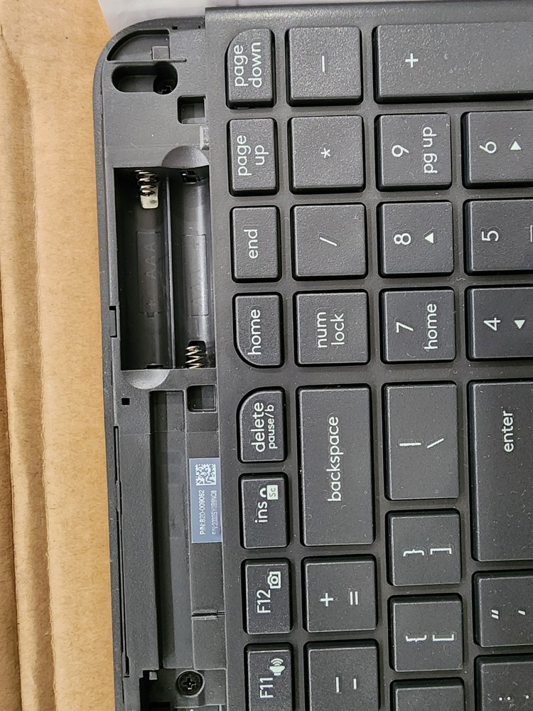 Logitech MK470 Slim Wireless Keyboard & Mouse Combo Graphite Open Box