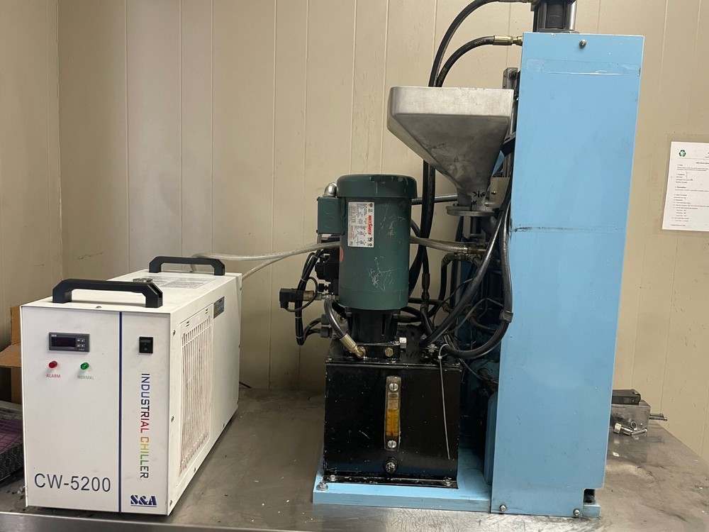 Injection Molder (Mini-jector 55)
