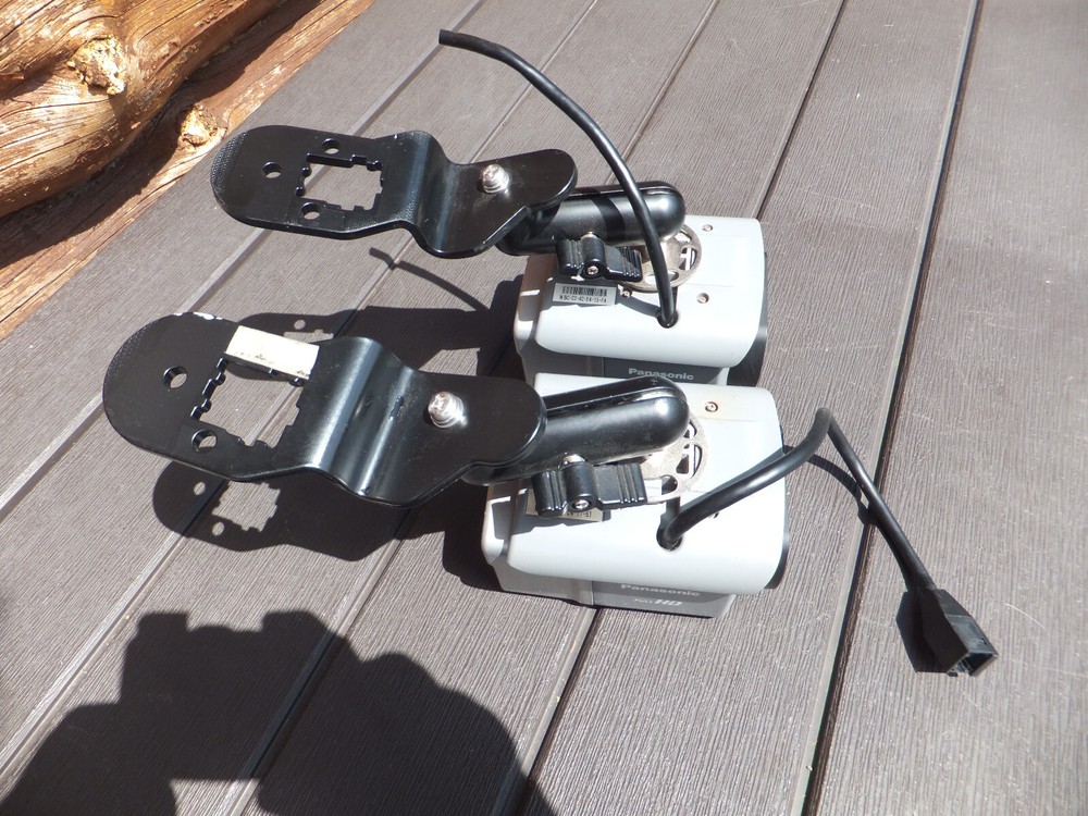 2 Panasonic Network Camera WV-VC30 Full HD With Mounting Adjustable Hardware