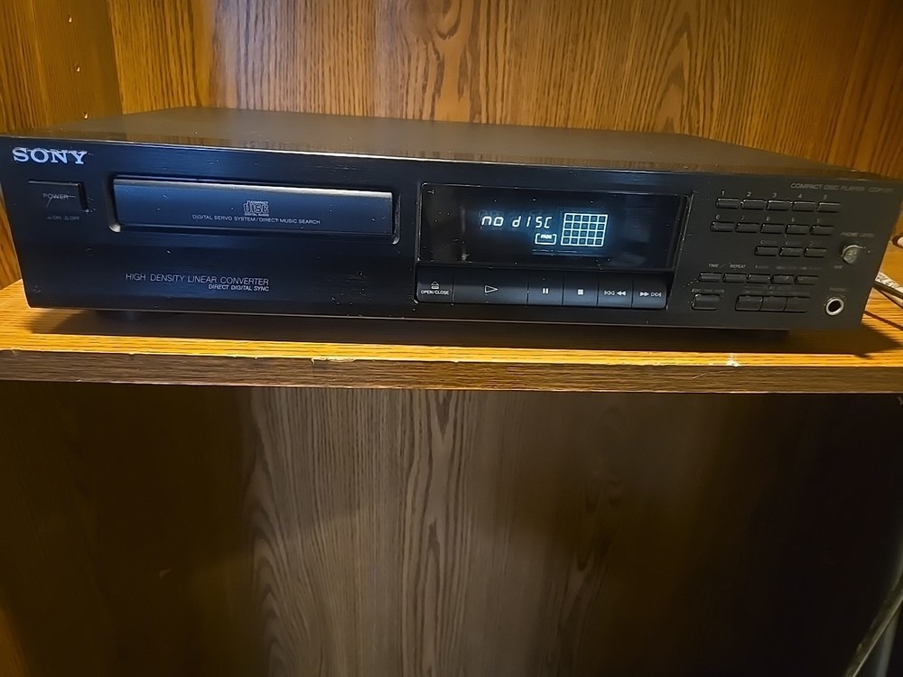 Sony CDP-211 5-Disc Compact Disc Player - No Remote, Fully Functional