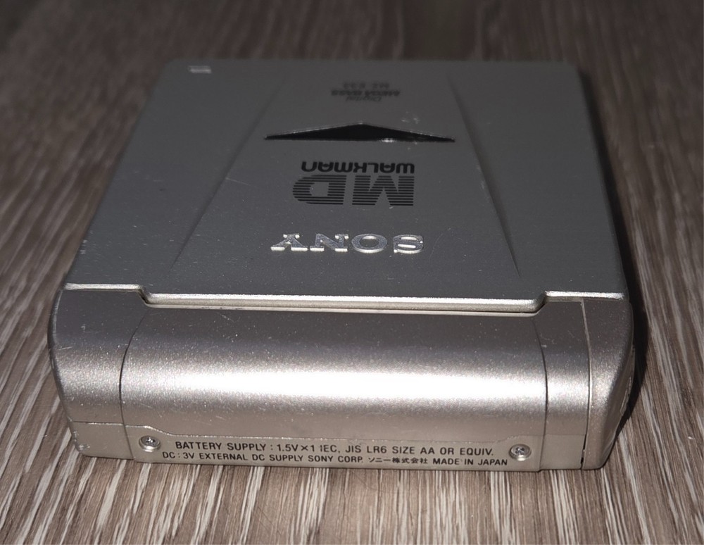 Sony Walkman MiniDisc Player MZ-E33 - Silver - Tested - PLEASE READ
