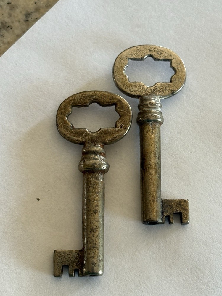 2 Antique Edison Phonograph Cabinet Key