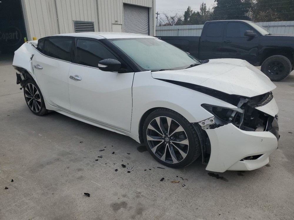 MAXIMA 2016 Glove Box 4929113