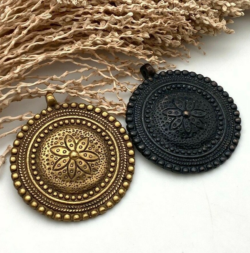 Large Round Solid Brass Floral Pendant (2 Variations) (BP62)