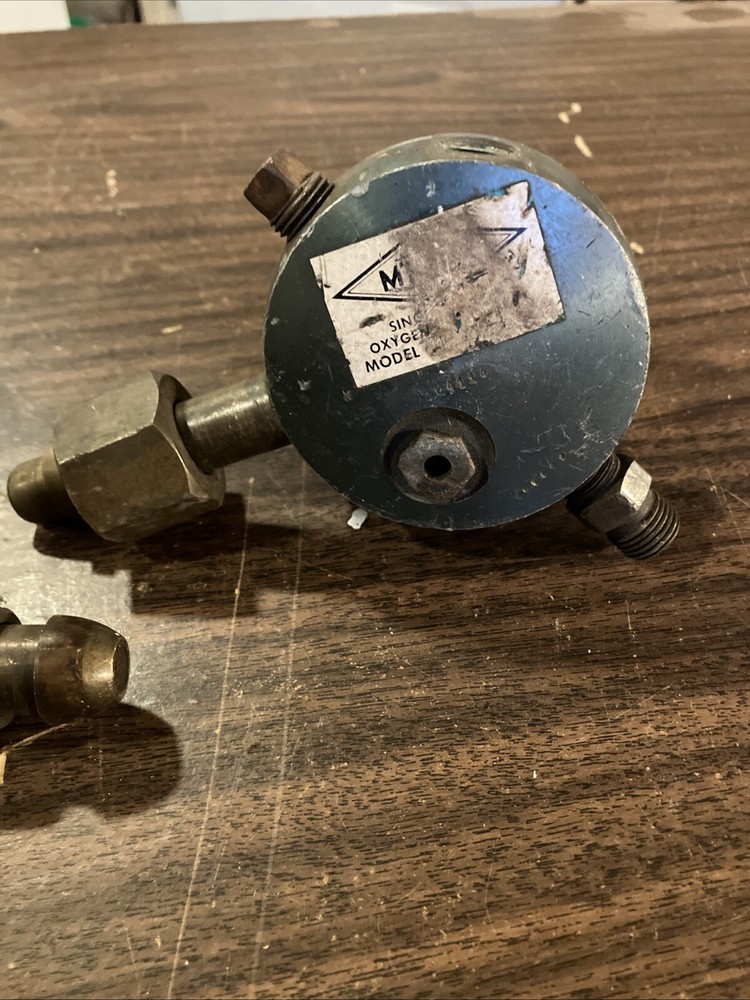 Miles single stage acetylene regulator(2)