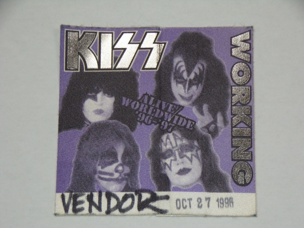 KISS Satin Pass Reunion Concert Tour Merch Booth Oct 27 Albuquerque vintage Kiss