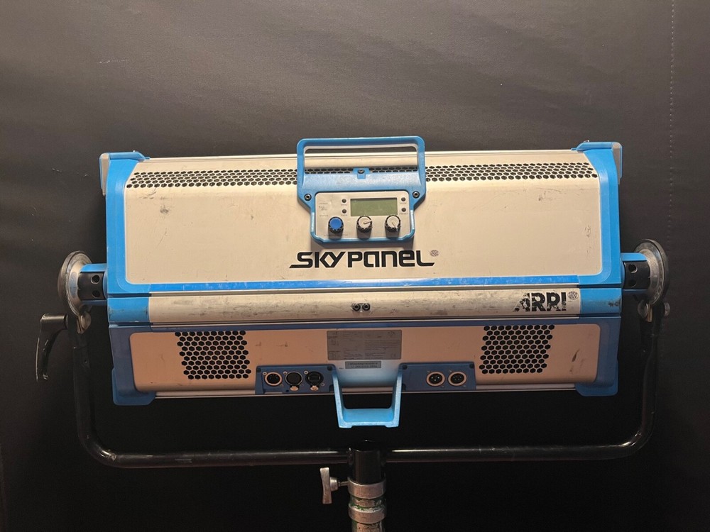 Arri SkyPanel S60-C LED Softlight with Custom Case  USED