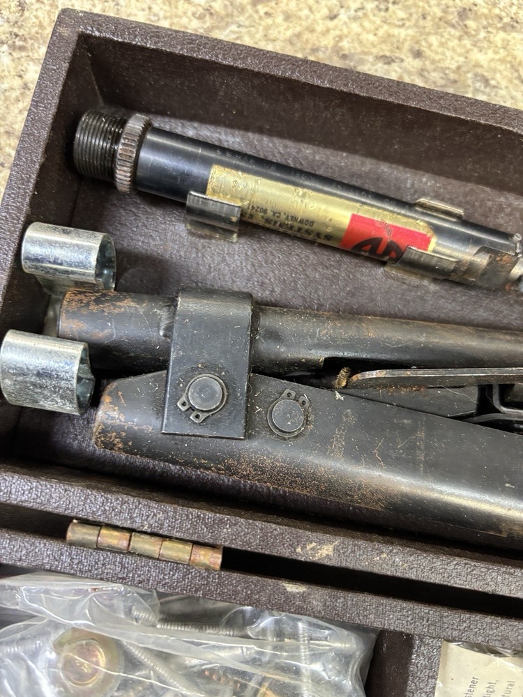Olympic Fastening Systems ratchet, riveter, various rivets, tool kit.
