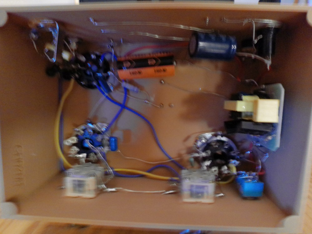 Portable 12V6GT CW TRANSMITTER 80/40 Meters (12 VOLTS DC)