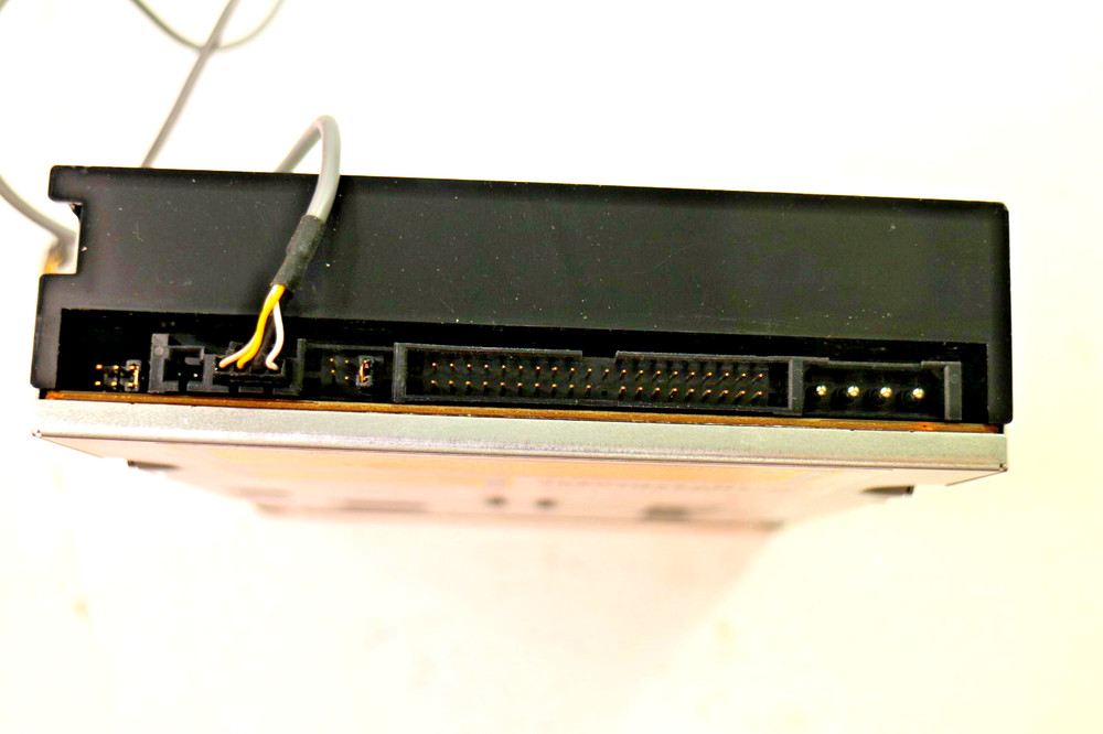 Toshiba CD-ROM Drive Model XM-6202B