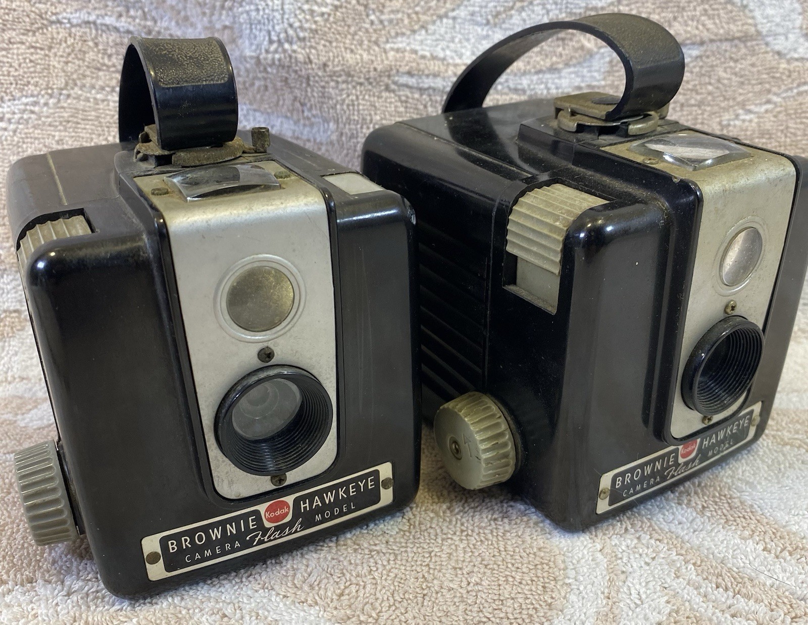 2 - Vintage Brownie Hawkeye Cameras Kodak Flash Untested