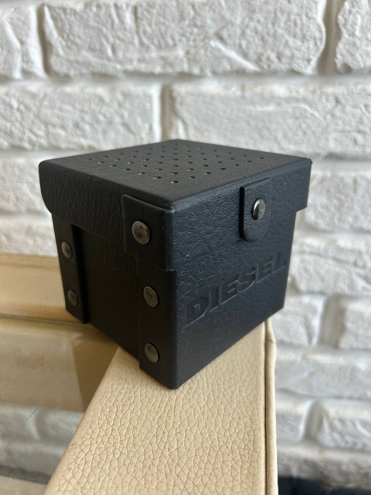 Diesel leather watch box black