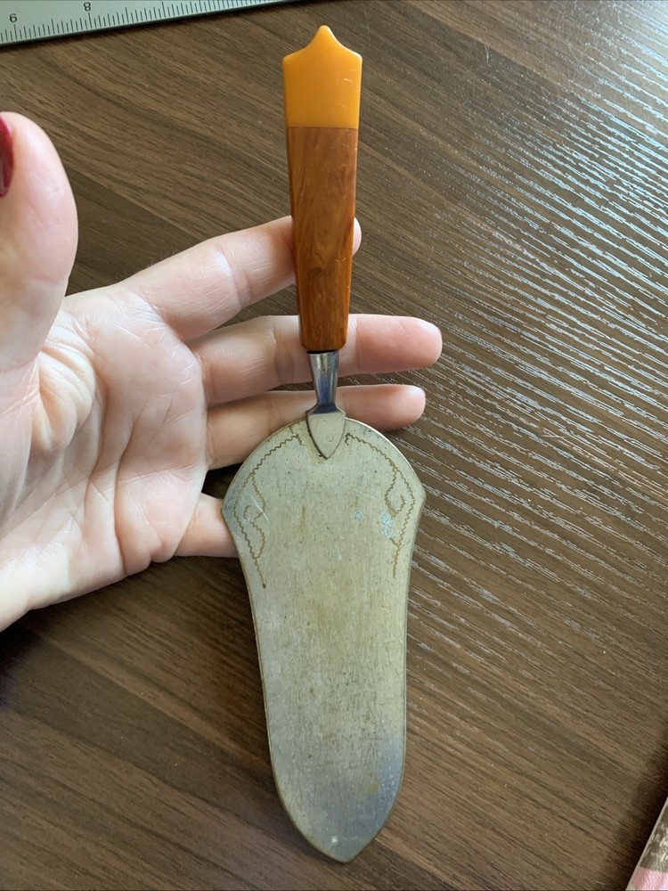 Vintage Bakelite Designed Pie Cake Server