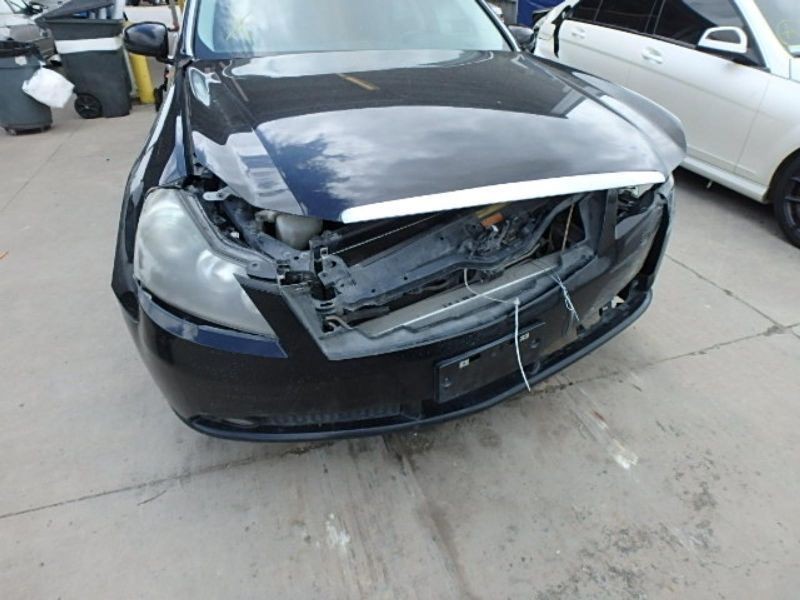 M45 2007 Distributor 137417