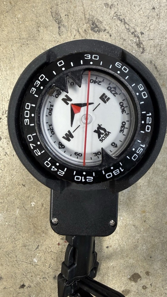 XS Scuba QuickVu Dive Compass with Retractor