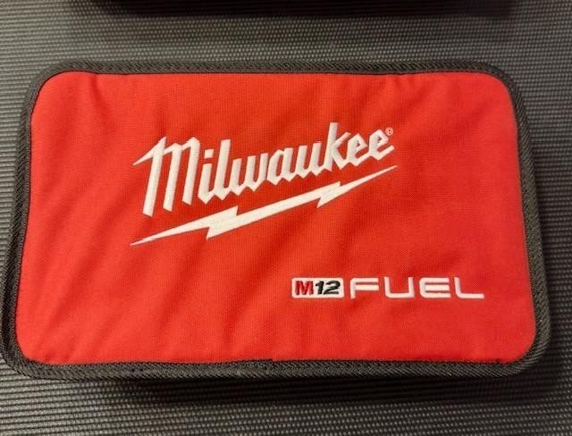 New! Milwaukee M12 FUEL 12V 1/4" Brushless CordlessDriver Kit (3453-21)