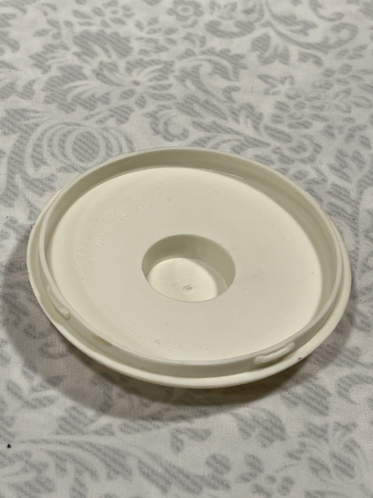 FEDERAL HOUSEWARES Nut Chopper Grinder w/Stainless Blades & Glass Measuring Jar