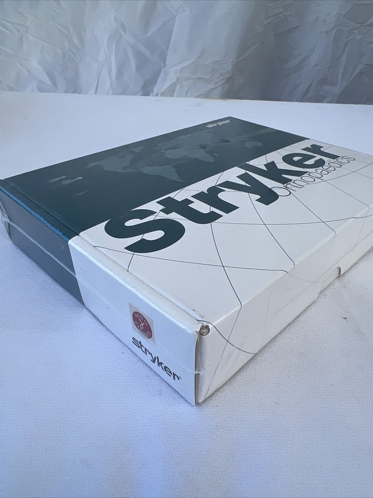 STRYKER ORTHOPAEDICS LIGHT PIPE Storm Fitting (threaded) 2024-03-26