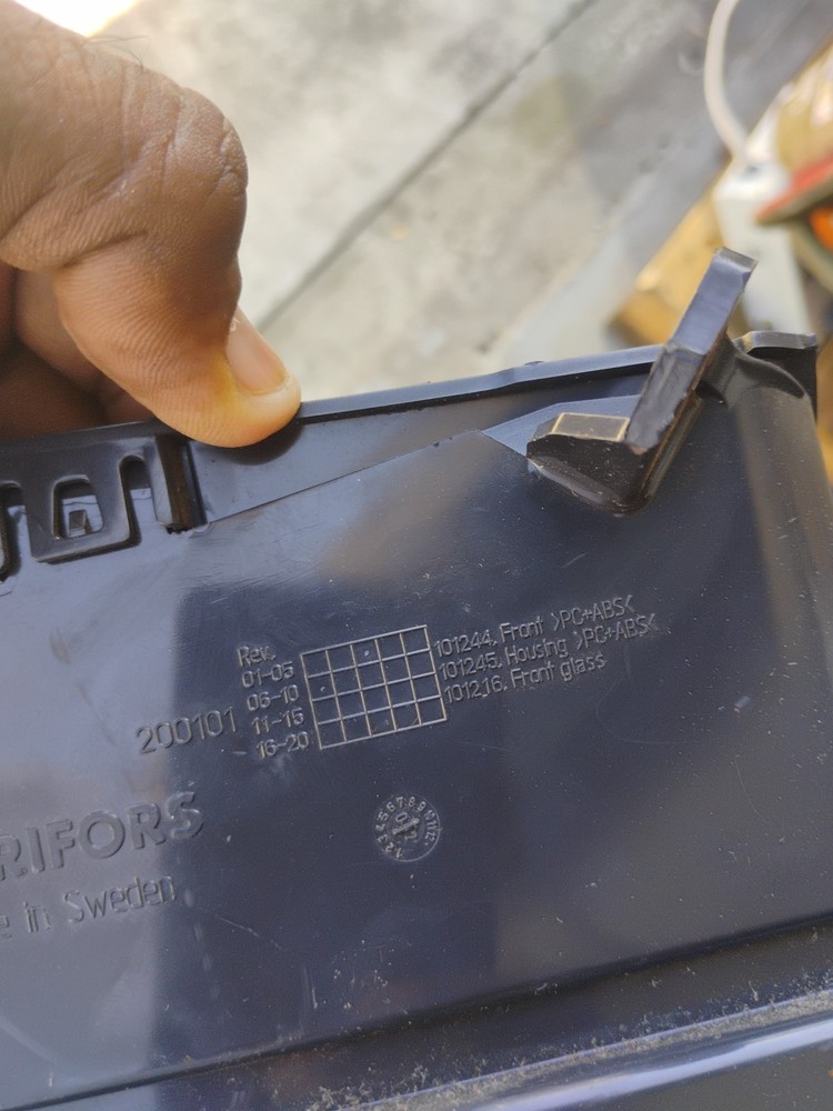 Volvo VNL Speedometer Instrument Cluste