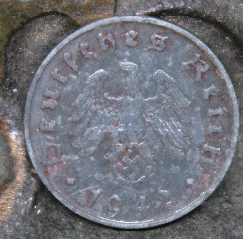 1942 A Germany 10 Pfennig