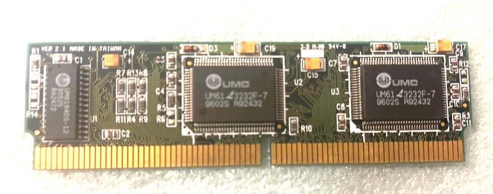 PULLS UMC UM61 3232F-7 VER 2.1 TWO CHIP 256K SYNC CACHE MODULE RM2-CMP55