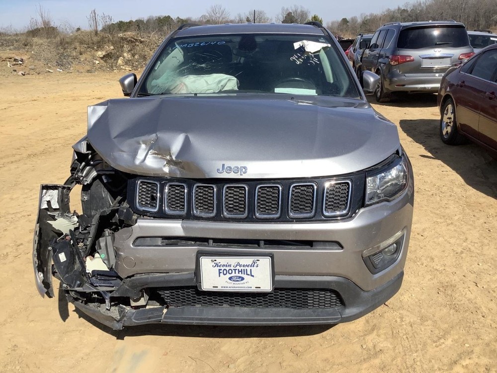 COMPASS 2018 Glove Box 4968077