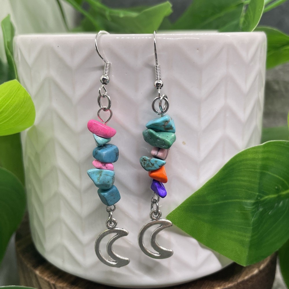 2.25” Earring Set Silver-tone Boho Stone Chips Dangle Drop New Moon B7329