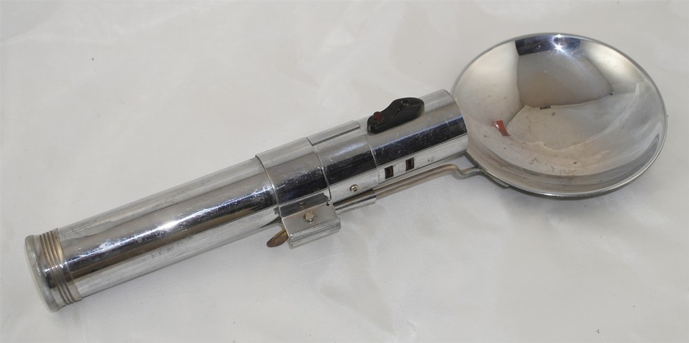 SOL THREE CELL FLASH or Star Wars Lightsaber
