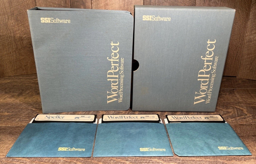 SSI Software Word Processing Computer WordPerfect Version (IBM)4.0a 1984 Vintage