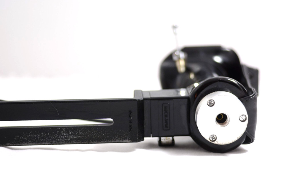HEAVY DUTY VIVITAR QUICK RELEASE CAMERA FLASH BRACKET WITH CABLE SHUTTER RELEASE