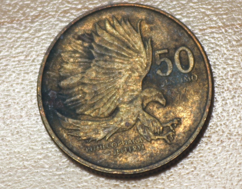 1992 Philippines 50 Sentimos Monkey-eating Eagle