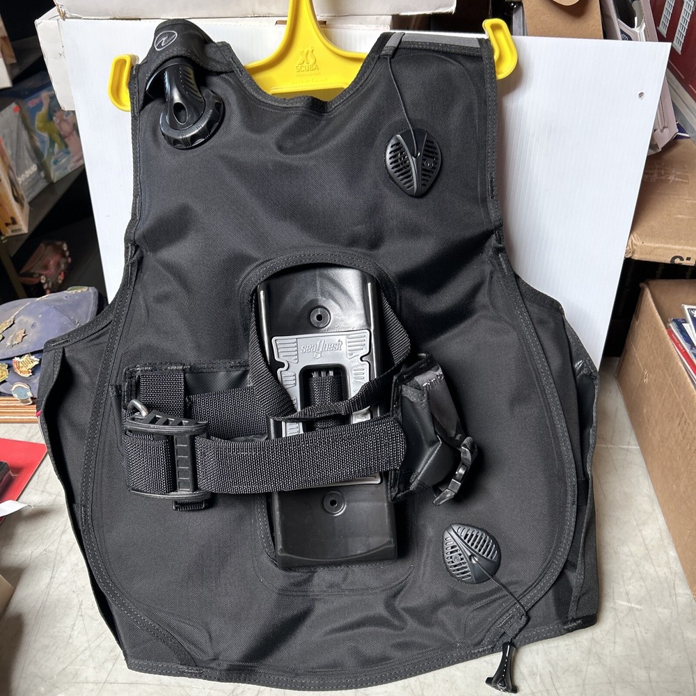 AquaLung Pro HD Womens BCD Black/Pink, Medium