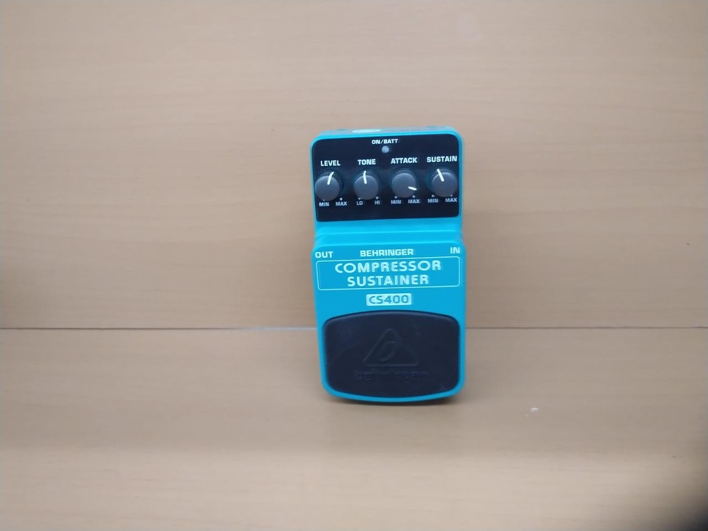 BEHRINGER CS400 Effector