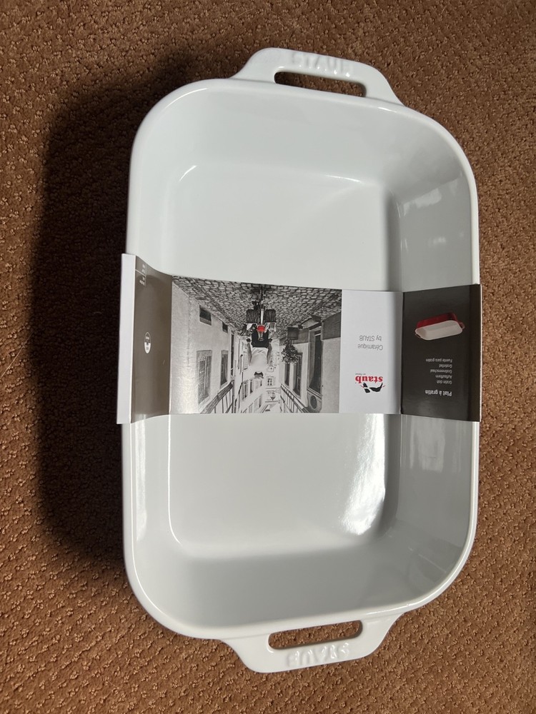 BRAND NEW Staub Ceramic Rectangle Gratin Baking Dish White 13x9