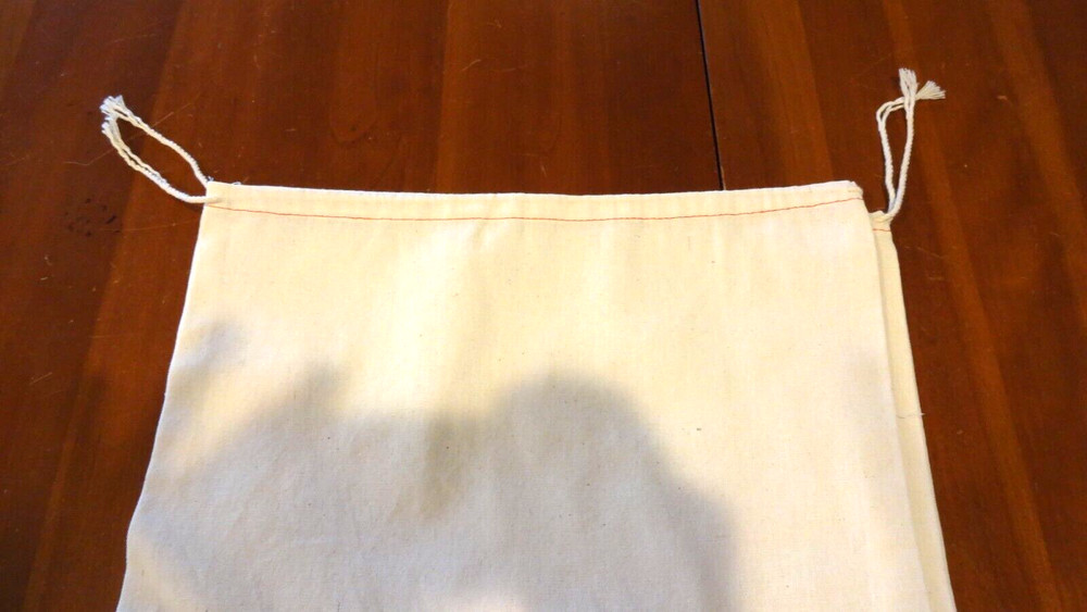 5 Muslin Drawstring Bags 2 sizes.