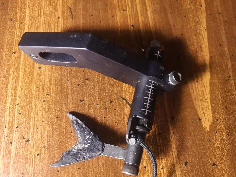 Trophy Taker Dropaway Arrow Rest Black RH