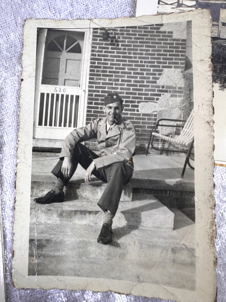 WWII USAAF – AIRWAYS COMMUNICATIONS SYSTEM GROUPING – UNIFORM, MEDALS & DOCS